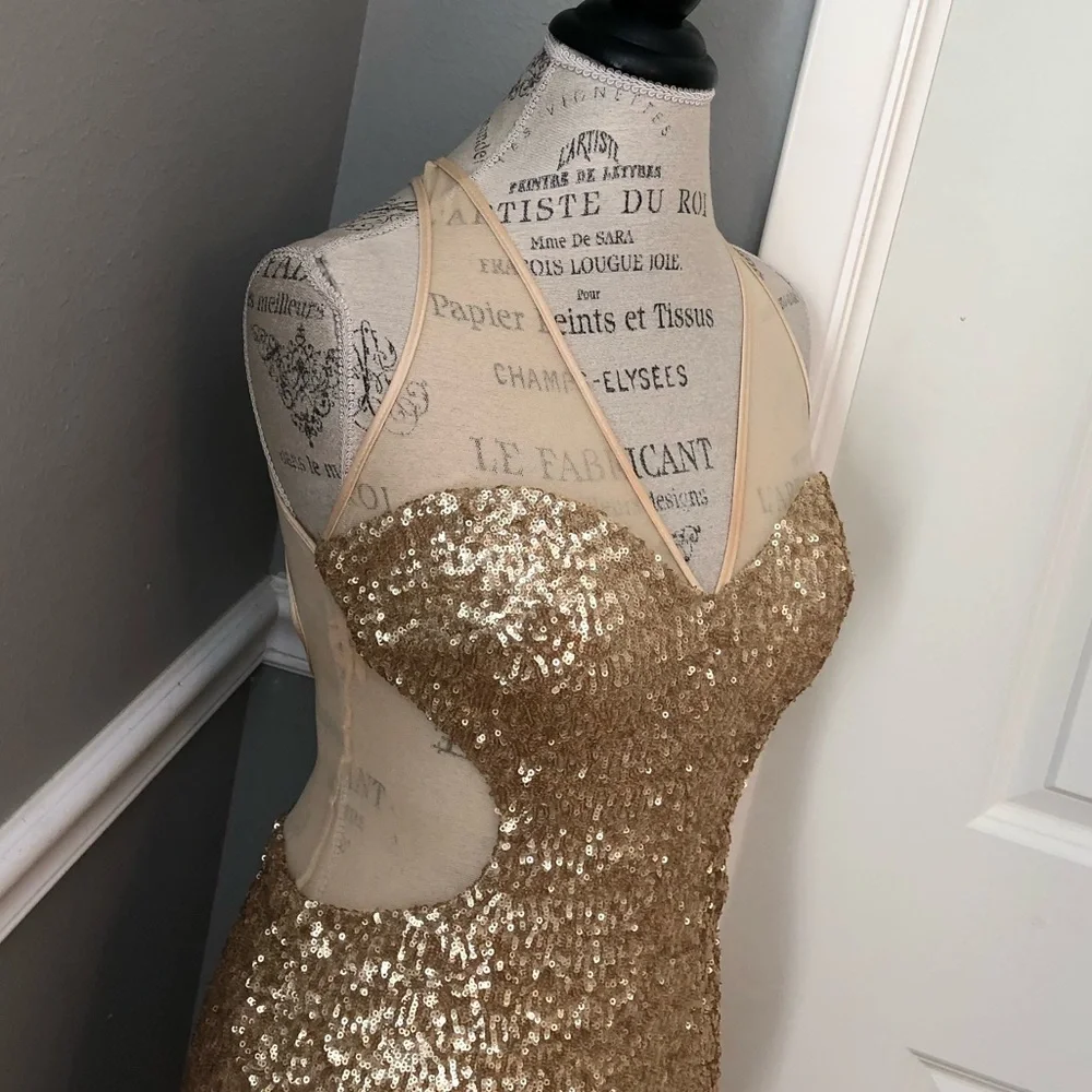 🔴CLEARANCE NEW FAVIANA SZ 4 GOLD NUDE ILLUSION SEQUIN STRAPLESS CUT OUT GOWN - Picture 5 of 12
